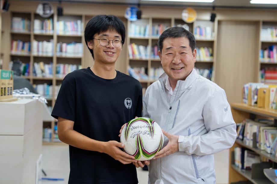 형석중 축구부 격려