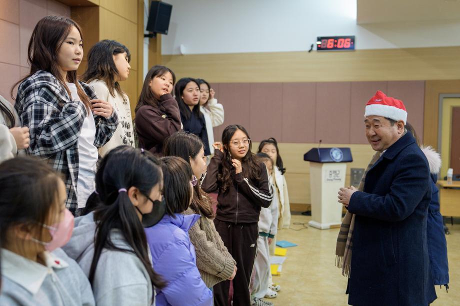 한별이합창단 격려