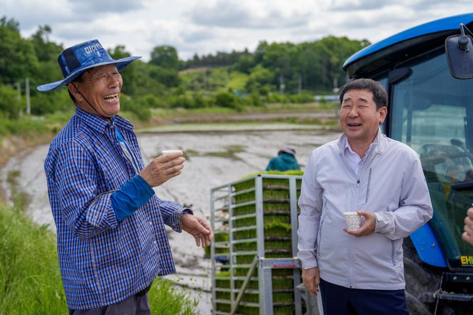 이재영 증평군수, 영농철 현장 속으로...&lsquo;사람 중심 농정&rsquo;실현