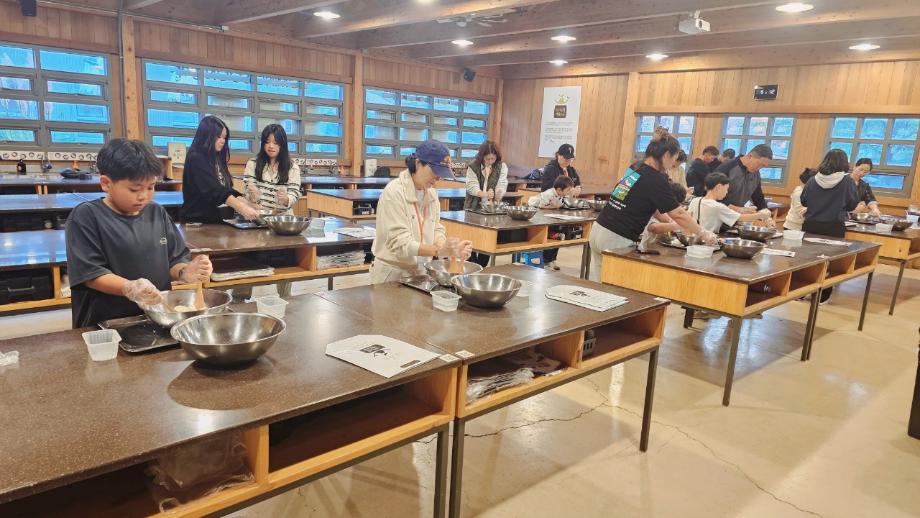 증평군, ‘FUN FUN 가족캠프’통해 참여가정에 행복한 추억 선물