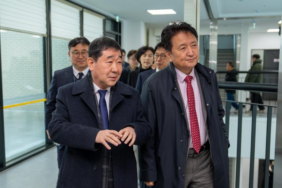 증평군, 김영환 충북지사에 ‘스마트 혁신·콤팩트 시티’ 저력 각인