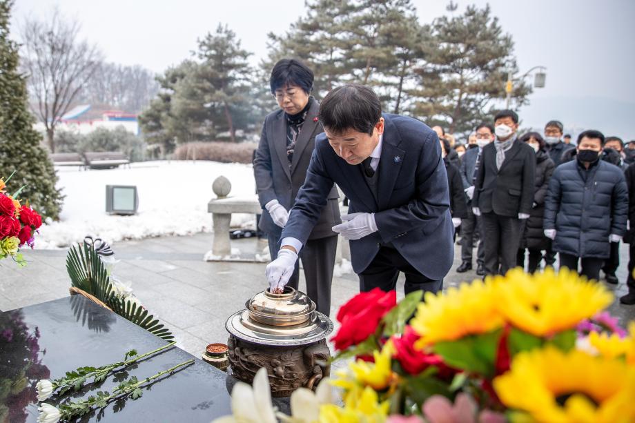 증평군, 계묘년 새해 맞아 충혼탑 참배